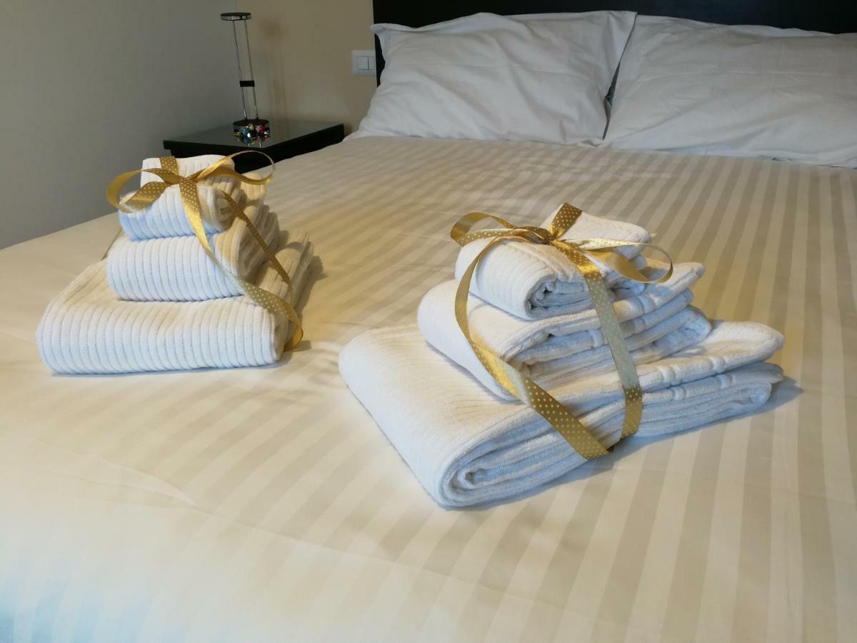 バーリ A Casa Di Sara Ermy Bed & Breakfast エクステリア 写真